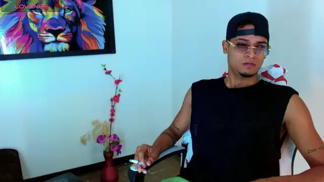 Isaacas  online show from 12, 11, 2025