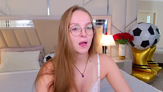 Snapshot of MadisonSmitt chatting on 11, 7, 2026 MadisonSmitt online show from 11, 7, 2026