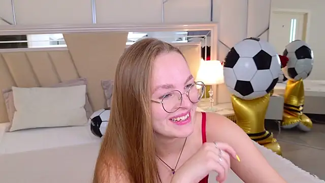 Snapshot of MadisonSmitt chatting on 15, 7, 2026 MadisonSmitt online show from 15, 7, 2026
