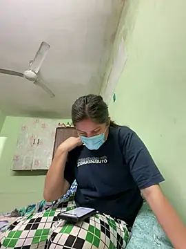 Cute hotzara online show from 27, 3, 2026