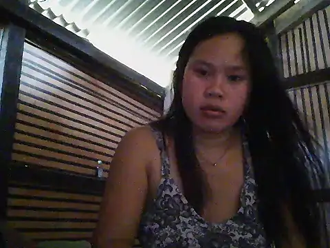 Snapshot of mia_kittykitty chatting on 13, 11, 2025 mia kittykitty online show from 13, 11, 2025