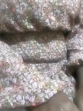 Snapshot of Molatane0 chatting on 12, 11, 2025 Molatane0 online show from 12, 11, 2025