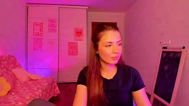 Snapshot of Aurora_Glow21 chatting on 20, 5, 2026 Aurora Glow21 online show from 20, 5, 2026
