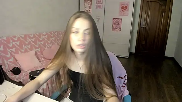Snapshot of Aurora_Glow21 chatting on 7, 5, 2026 Aurora Glow21 online show from 7, 5, 2026