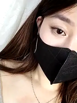 Snapshot of MiCandy-Lovee chatting on 15, 11, 2025 MiCandy-Lovee online show from 15, 11, 2025