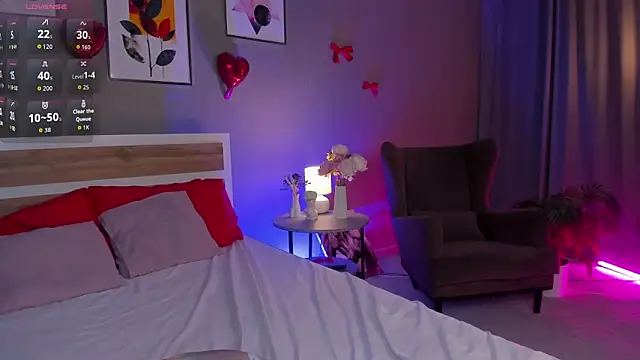 hey tessa online show from 25, 2, 2026