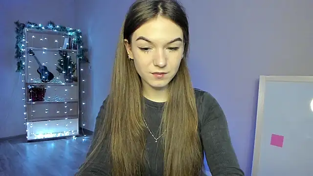 luna lust 212 online show from 18, 12, 2025