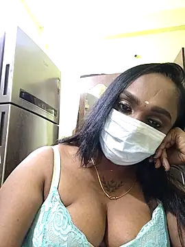 Dharshini98 online show from 13, 2, 2026