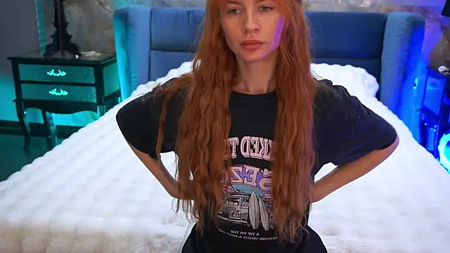 Nicol Moonn online show from 11, 7, 2026