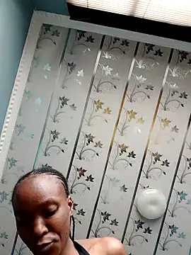 Beverlygurlx6 online show from 17, 2, 2026