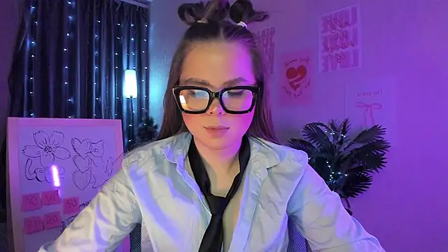 Kira love 81 online show from 26, 2, 2026