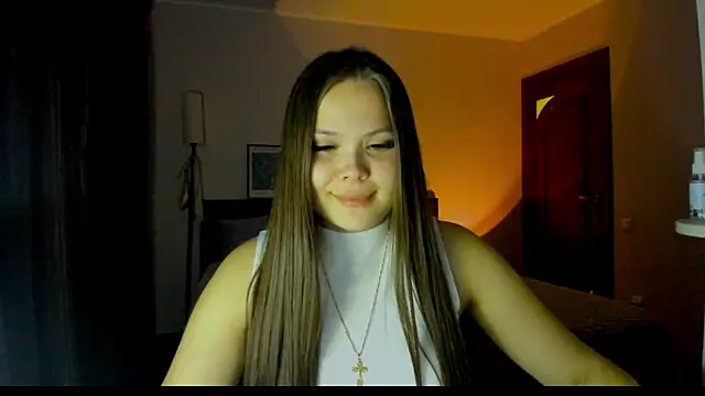 Snapshot of Kira_love_81 chatting on 26, 5, 2026 Kira love 81 online show from 26, 5, 2026