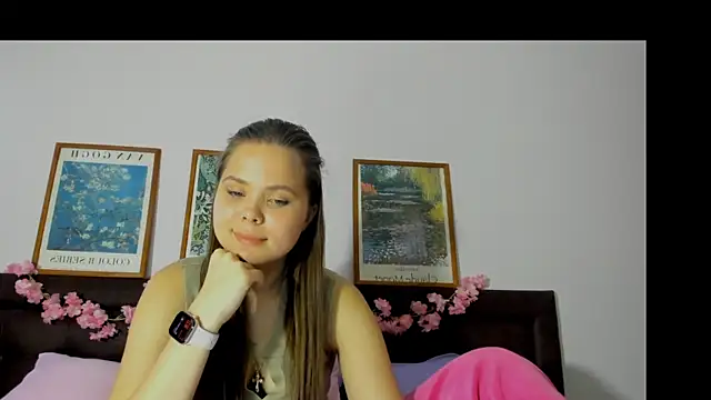 Kira love 81 online show from 9, 6, 2026