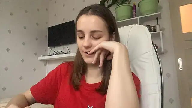 SweetieKatie online show from 17, 12, 2025