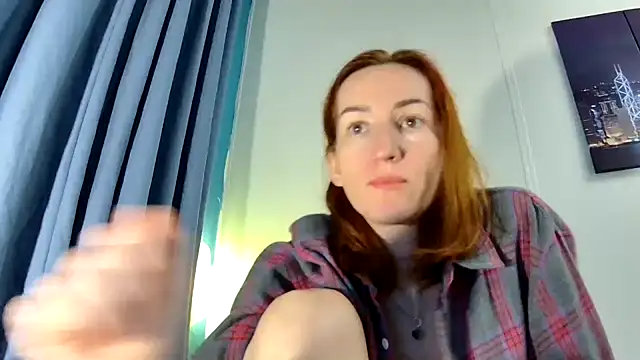 Snapshot of Leila_cam18 chatting on 27, 5, 2026 Leila cam18 online show from 27, 5, 2026