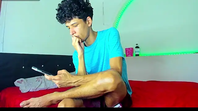 kaiborman00 online show from 9, 2, 2026