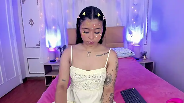 AuroraMontclair online show from 20, 11, 2025