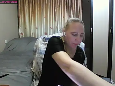 JenniDeep online show from 11, 3, 2026