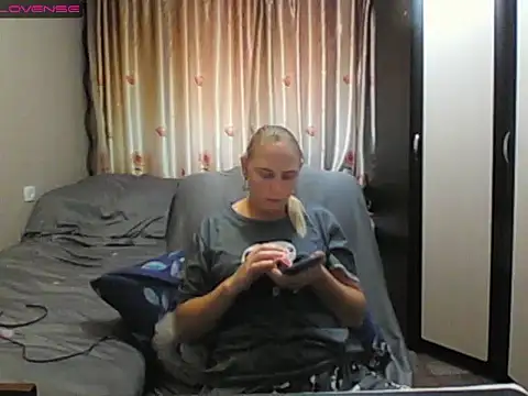 JenniDeep online show from 6, 7, 2026