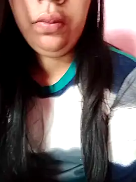 Snapshot of isha_sharma2002 chatting on 15, 11, 2025 isha sharma2002 online show from 15, 11, 2025