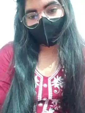 Snapshot of isha_sharma2002 chatting on 28, 11, 2025 isha sharma2002 online show from 28, 11, 2025