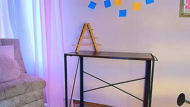 lizzy kane online show from 19, 4, 2026