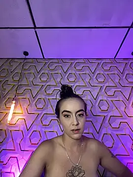 MelanyyJhonson15 online show from 19, 7, 2026