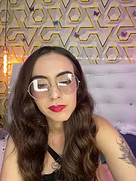 MelanyyJhonson15 online show from 9, 4, 2026