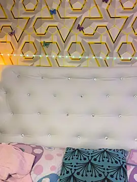 MelanyyJhonson15 online show from 10, 5, 2026