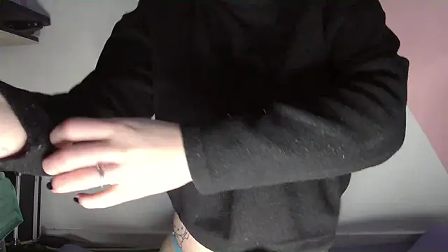 secretcouple 00 online show from 19, 1, 2026