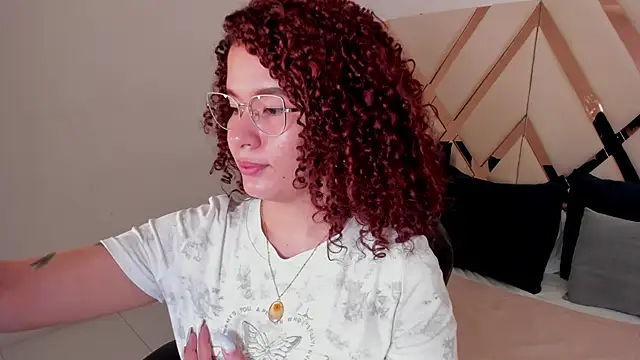 avrilwaynee online show from 16, 12, 2025