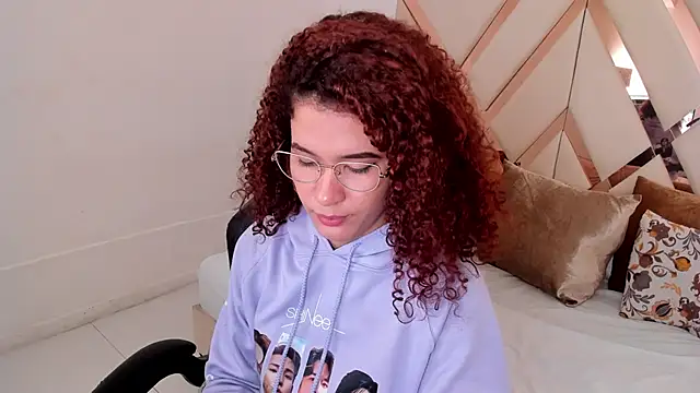 avrilwaynee online show from 7, 1, 2026