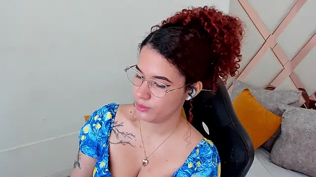 avrilwaynee online show from 3, 3, 2026