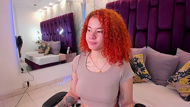 Snapshot of avrilwaynee chatting on 20, 11, 2025 avrilwaynee online show from 20, 11, 2025