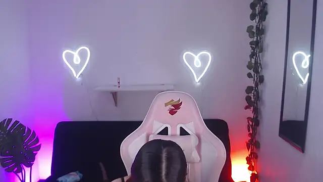 Snapshot of ruby_rouger chatting on 25, 11, 2025 ruby rouger online show from 25, 11, 2025