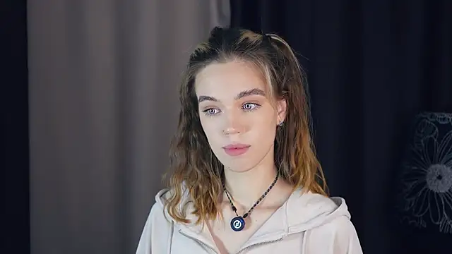 Snapshot of UteKolic chatting on 13, 11, 2025 UteKolic online show from 13, 11, 2025