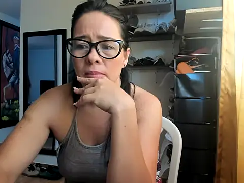caroline 47 online show from 22, 5, 2026
