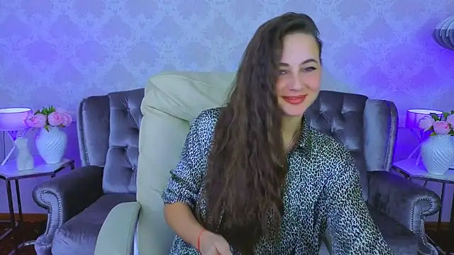 LayllaStarr online show from 17, 11, 2025