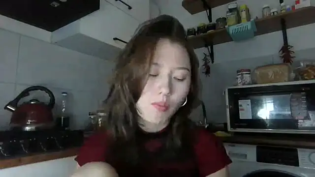 DeenaCaho online show from 5, 12, 2025