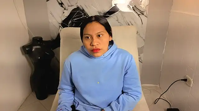 Hanna Goldenst online show from 13, 11, 2025