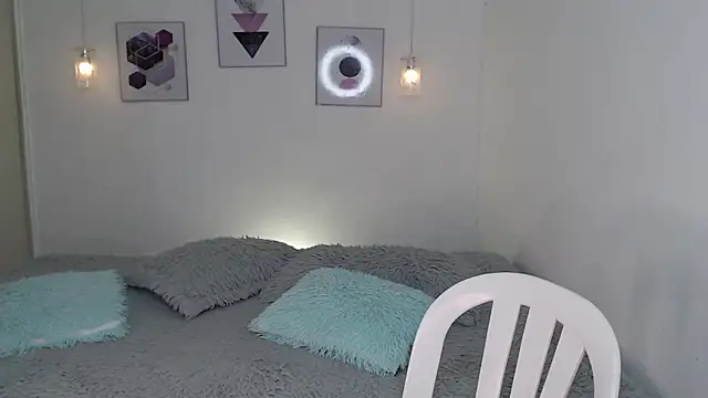 selene rouse  online show from 31, 3, 2026