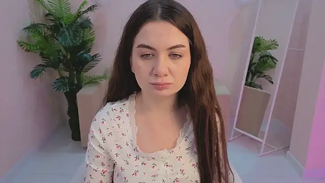 Snapshot of Lilia_Crown chatting on 23, 11, 2025 Lilia Crown online show from 23, 11, 2025