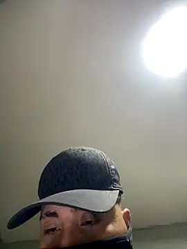 Matiascolageno online show from 4, 12, 2025