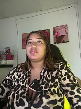 Snapshot of morena-2025 chatting on 25, 5, 2026 morena-2025 online show from 25, 5, 2026