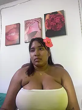 Snapshot of morena-2025 chatting on 24, 4, 2026 morena-2025 online show from 24, 4, 2026