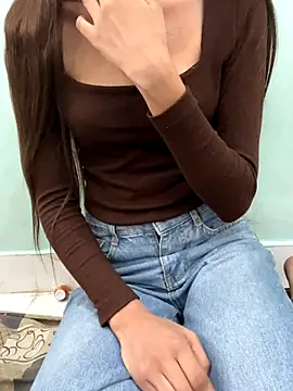 Sanaya 00 online show from 13, 11, 2025