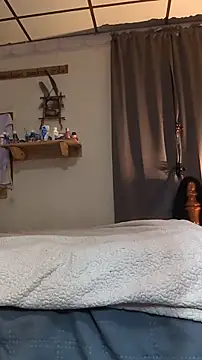 lacedinleather online show from 13, 11, 2025