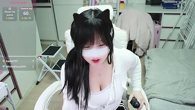 Snapshot of kimhyeona2005 chatting on 30, 6, 2026 kimhyeona2005 online show from 30, 6, 2026