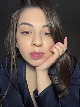 Snapshot of Lovynna chatting on 10, 5, 2026 Lovynna online show from 10, 5, 2026