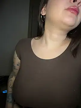 Snapshot of Lovynna chatting on 29, 5, 2026 Lovynna online show from 29, 5, 2026